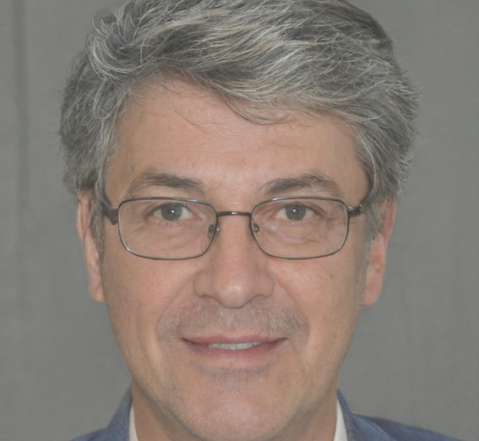 Retrato profesional de Jordi Estévez, especialista en análisis SEO y arquitectura de contenidos